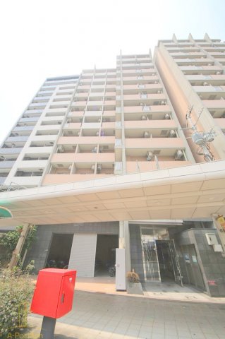 建物外観　フロンティアタワー九条III