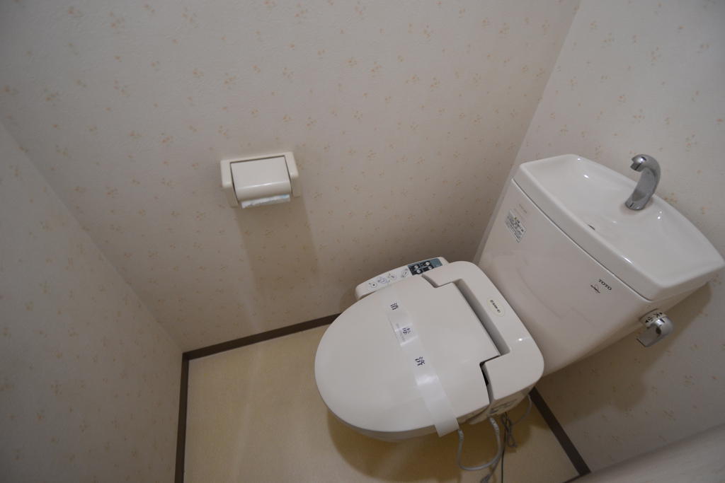 トイレ　ウオシュレット付きトイレでお尻あったか