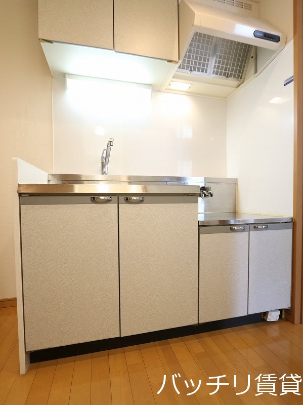 キッチン　同型イメージの為、現状を優先致します