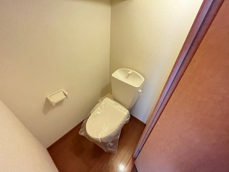 トイレ　別号室イメージ