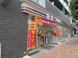 コンビニ　セブンイレブン世田谷上馬5丁目店（コンビニ）まで389m