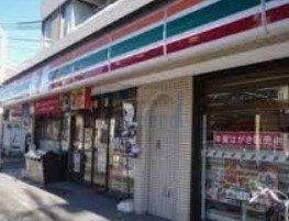 コンビニ　セブンイレブン板橋三丁目店（コンビニ）まで150m