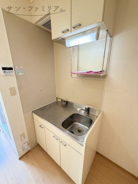 キッチン　※クリーニング前の写真です