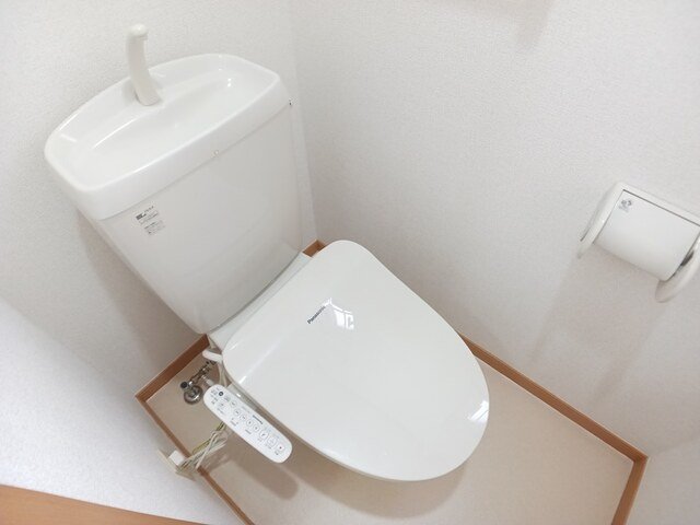 トイレ　ゆったりとした空間のトイレです