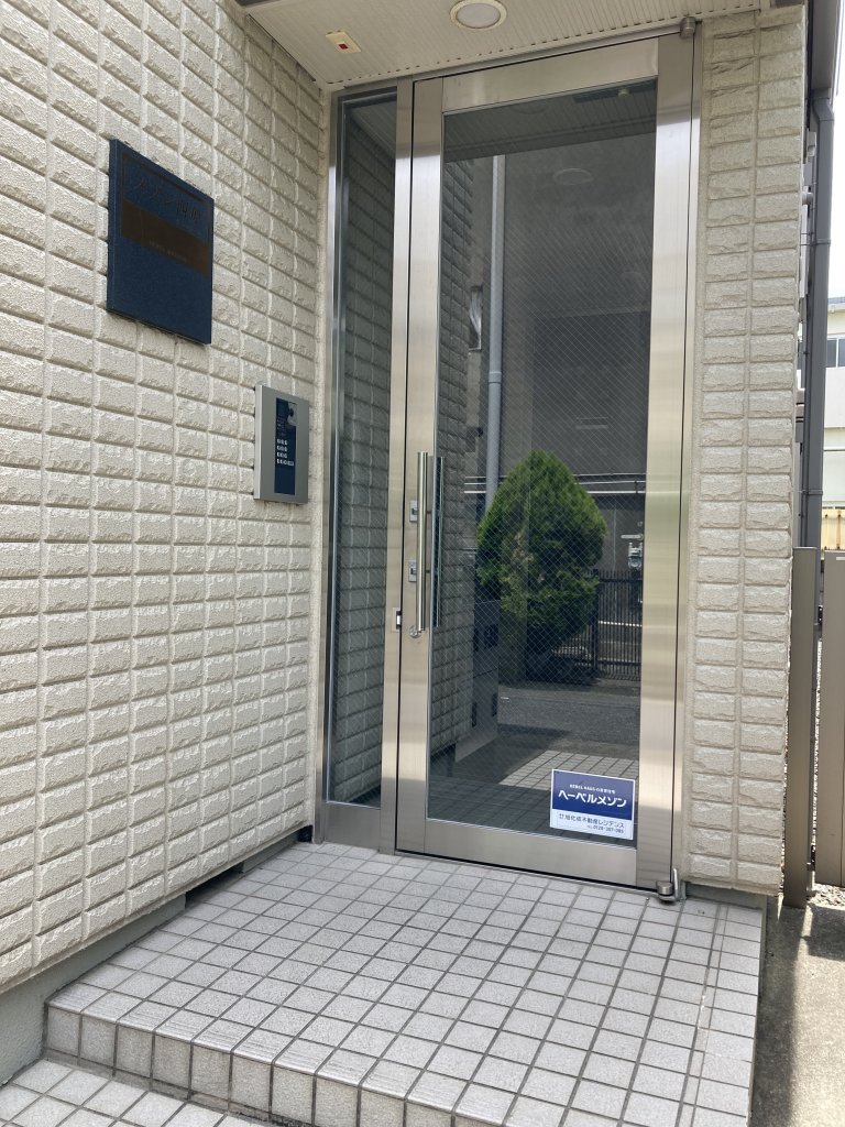 エントランス　エントランス