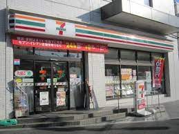コンビニ　セブンイレブン港区南青山2丁目店（コンビニ）まで54m