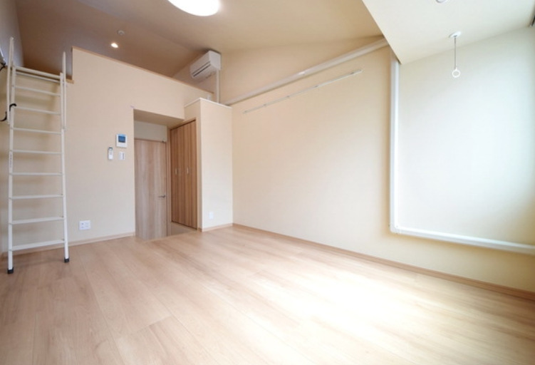 居室・リビング　別部屋の画像を使用しております。