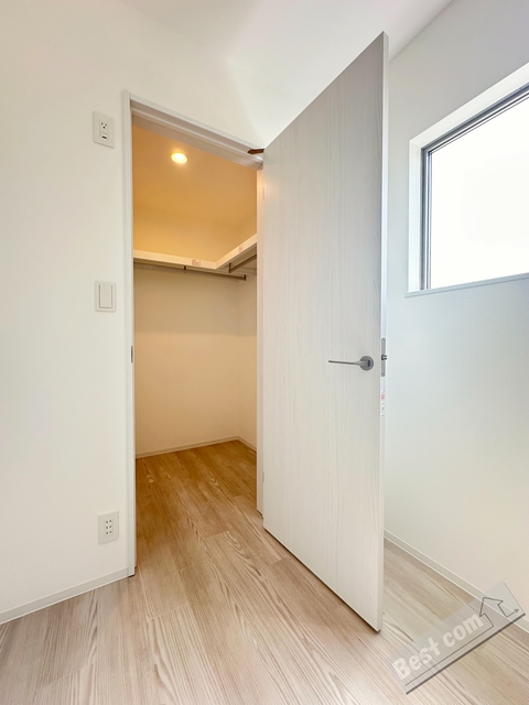 収納　同施工会社の同仕様写真です。