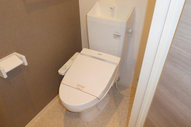 トイレ　ウォシュレット完備