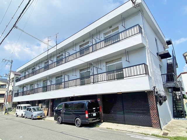 建物外観　閑静な住宅地