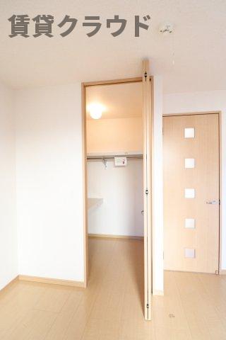 収納　大容量の収納場所が１つあると嬉しいですよね！
