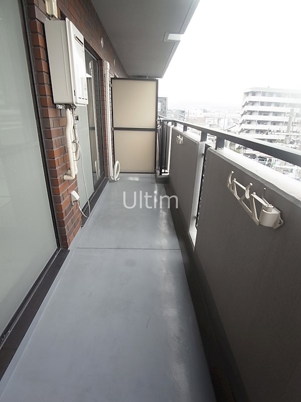 バルコニー　別部屋のお写真です。ご参考までに！