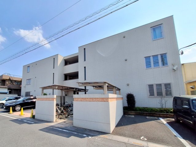 建物外観　★駅又は現地待ち合わせでのご案内が可能です★