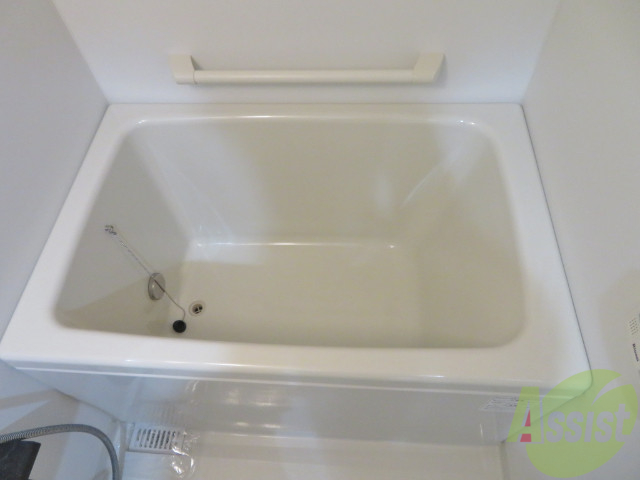 バス・シャワールーム　追い焚きがついているのでいつでも温かいお風呂に入れます。