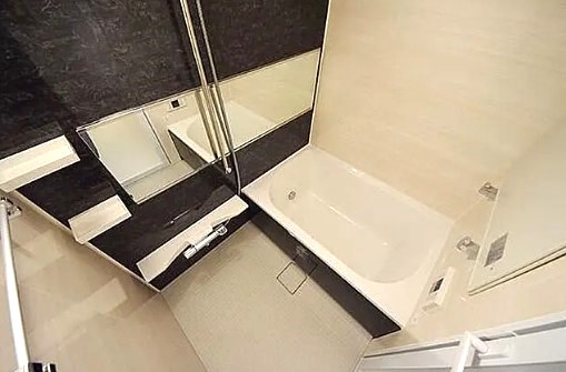 バス・シャワールーム　写真は同タイプ住居です。