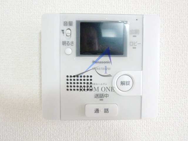 セキュリティ　モニター付きインターホンです。