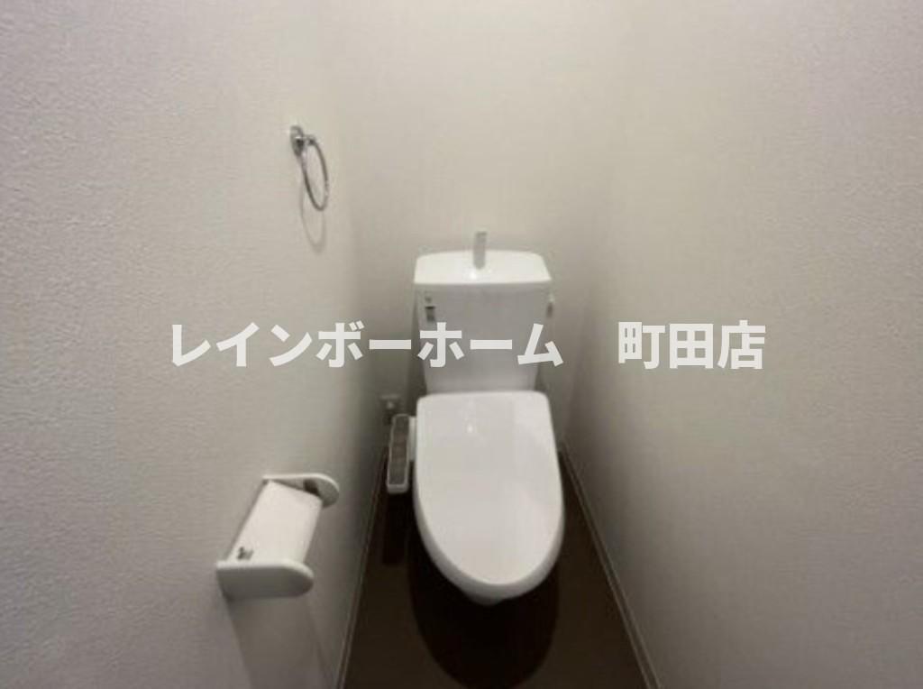 トイレ　※同施工会社参考写真