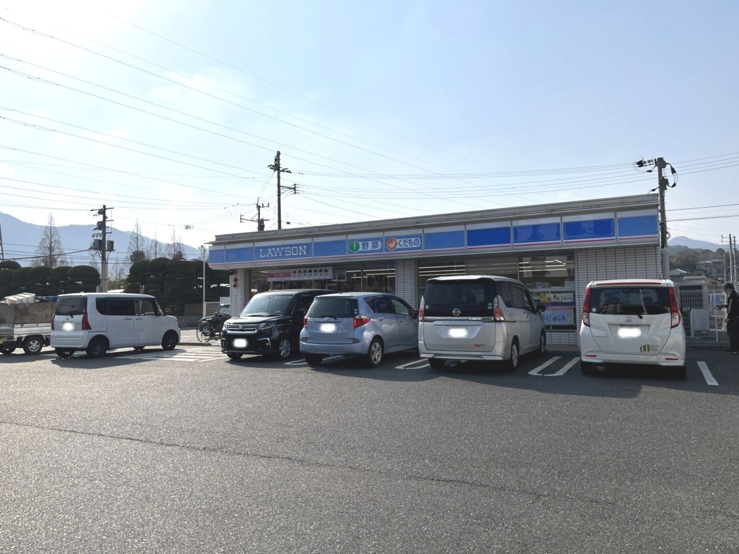 コンビニ　ローソン小倉徳吉西店（コンビニ）まで613m