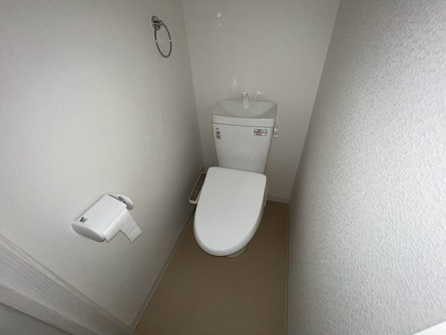 ヴィクトワール西宮丸橋町のトイレ写真
