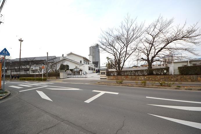 小学校　宇多津町立宇多津北小学校（小学校）まで1311m