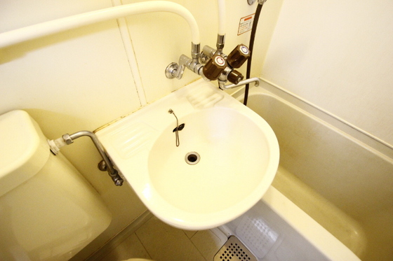 洗面設備　※別部屋の写真です