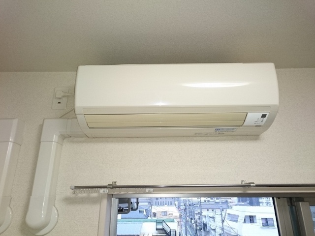 その他設備　リビングのエアコン