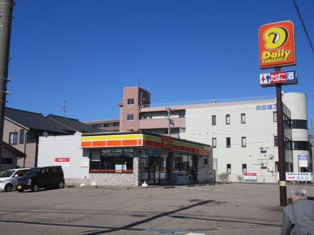 コンビニ　デイリーヤマザキ金沢日赤前店（コンビニ）まで113m