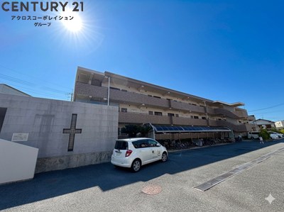 建物外観　敷地内に駐輪場があります☆