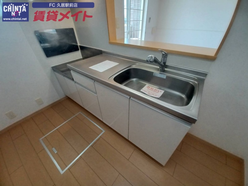 キッチン　同物件別室写真