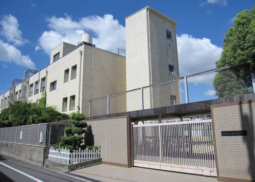 小学校　春日出小学校（小学校）まで552m
