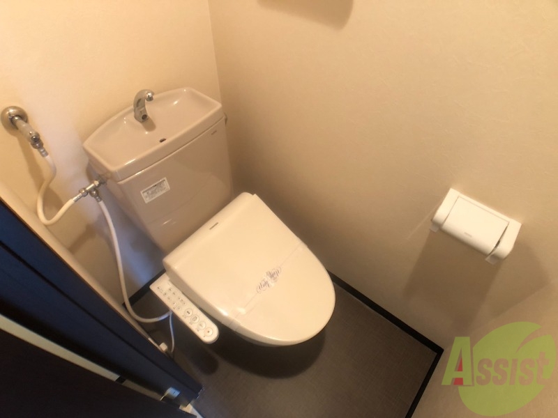 トイレ　こちらはトイレです。清潔感があり、安心して使用できます。