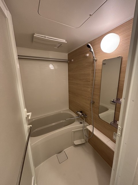 バス・シャワールーム　※写真は同タイプ住戸です。