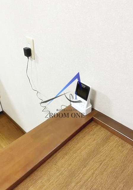 セキュリティ　モニター付きインターホンです。