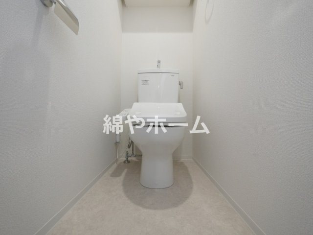 トイレ　ゆったりとした空間のトイレです