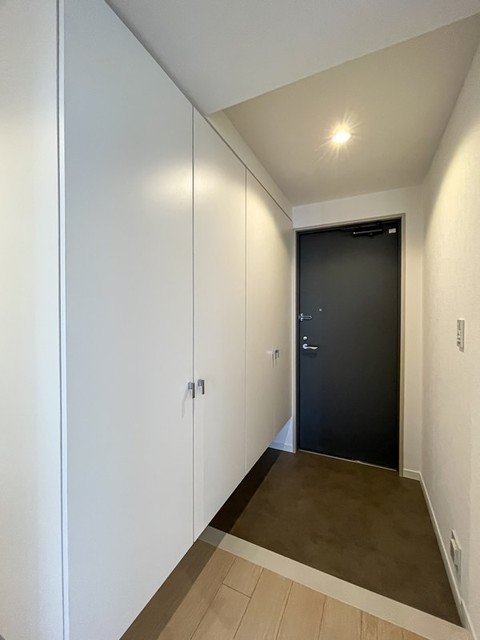 玄関　※写真は同タイプ住戸です。