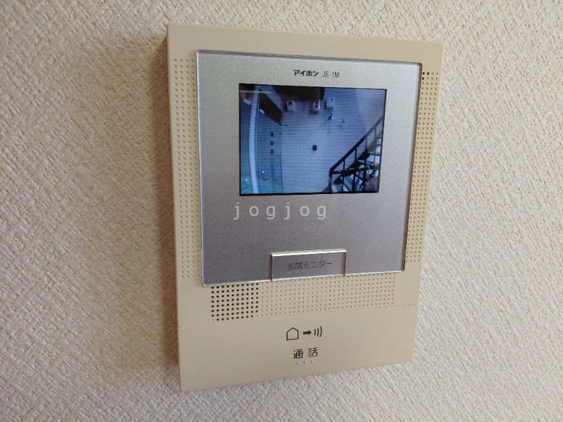 セキュリティ　モニター付きインターホンで来客確認も安心です！