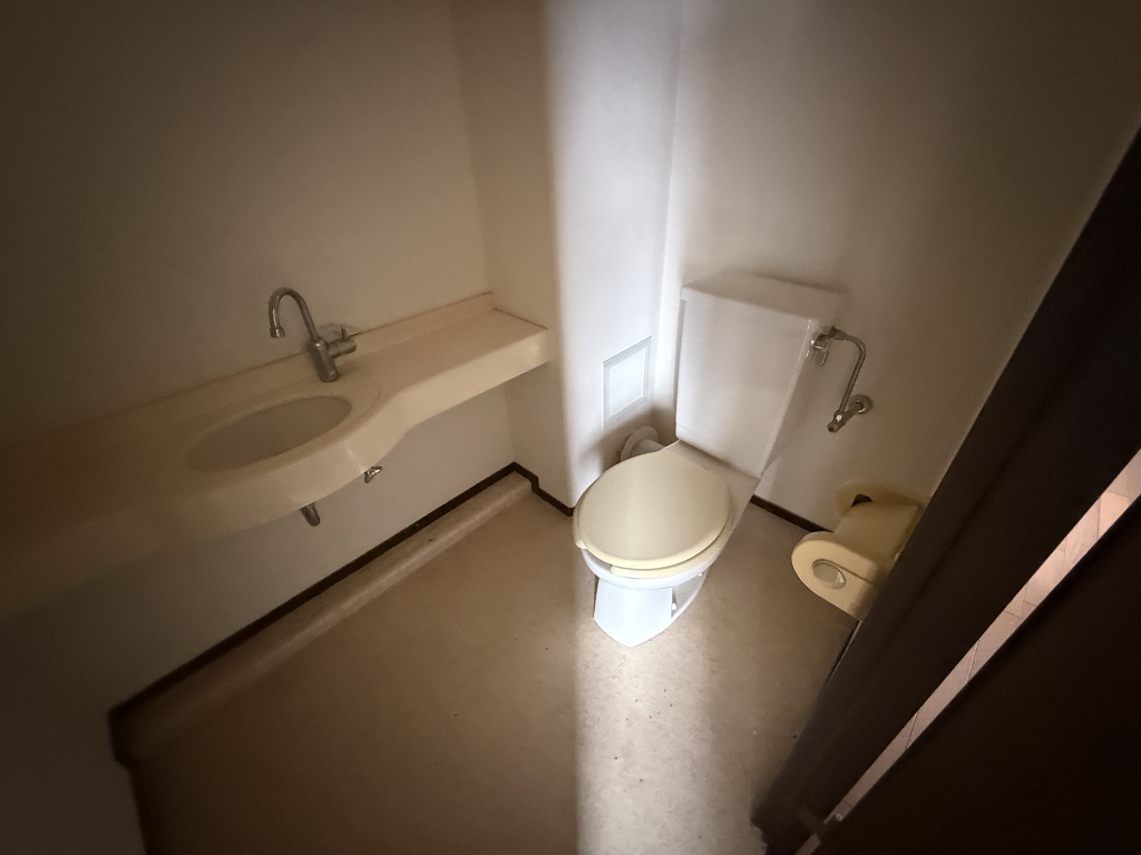 ロイヤル苦楽園のトイレ写真