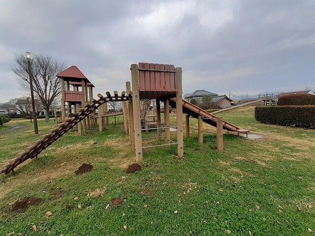 公園　中根ふれあい公園（公園）まで350m