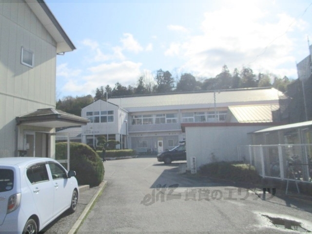 小学校　篠山養護学校（小学校）まで1500m