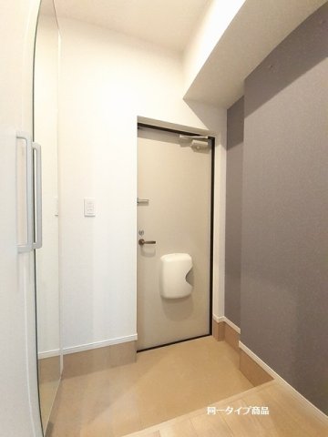玄関　落ち着いた玄関です