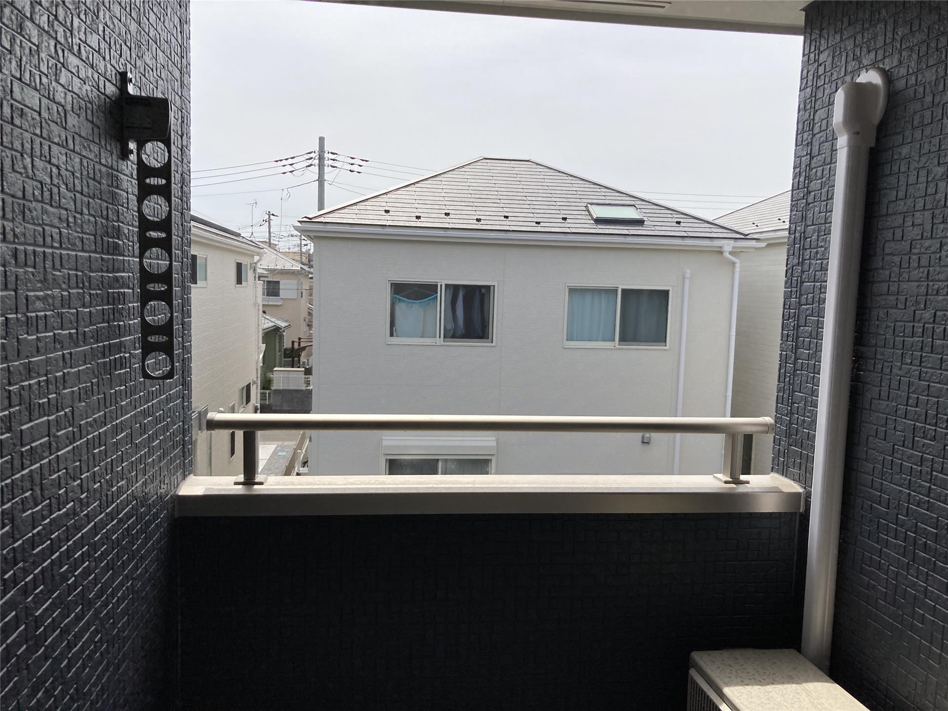 バルコニー　退去前の為、別号室の写真になります。