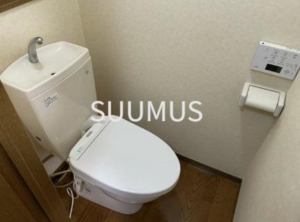 都営大江戸線 中野坂上駅 徒歩3分 3階建 築23年のトイレ写真