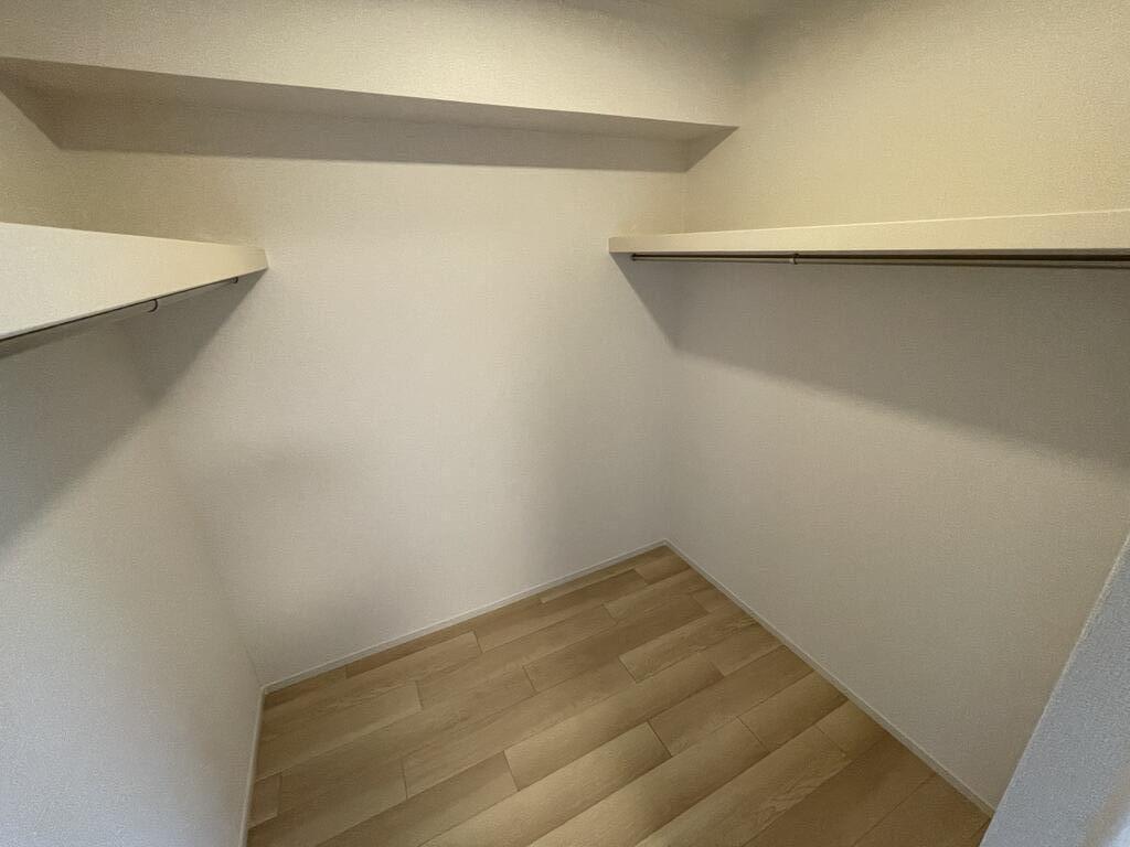 レジスタ周布IIの内装写真
