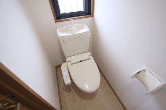 トイレ　※別部屋の写真です
