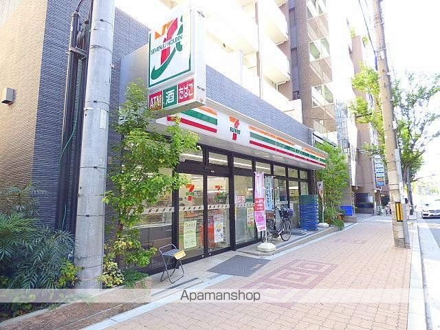 コンビニ　セブンイレブン（コンビニ）まで327m