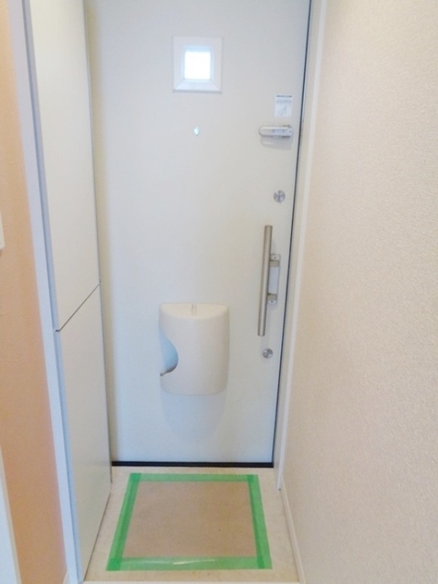玄関　別部屋同仕様