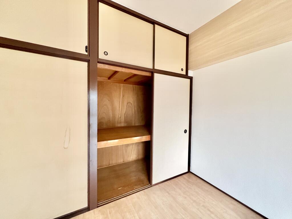 収納　※同物件、別号室の写真