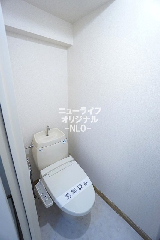 トイレ　トイレには快適な温水洗浄便座付