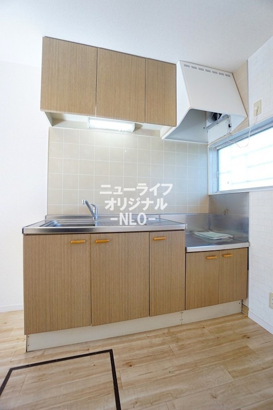 キッチン　キッチン用品もすっきり収納出来て、作業スペースが広く使えます