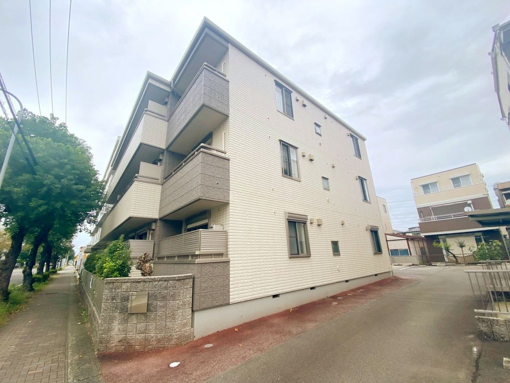 メゾン シャルマンの外観写真